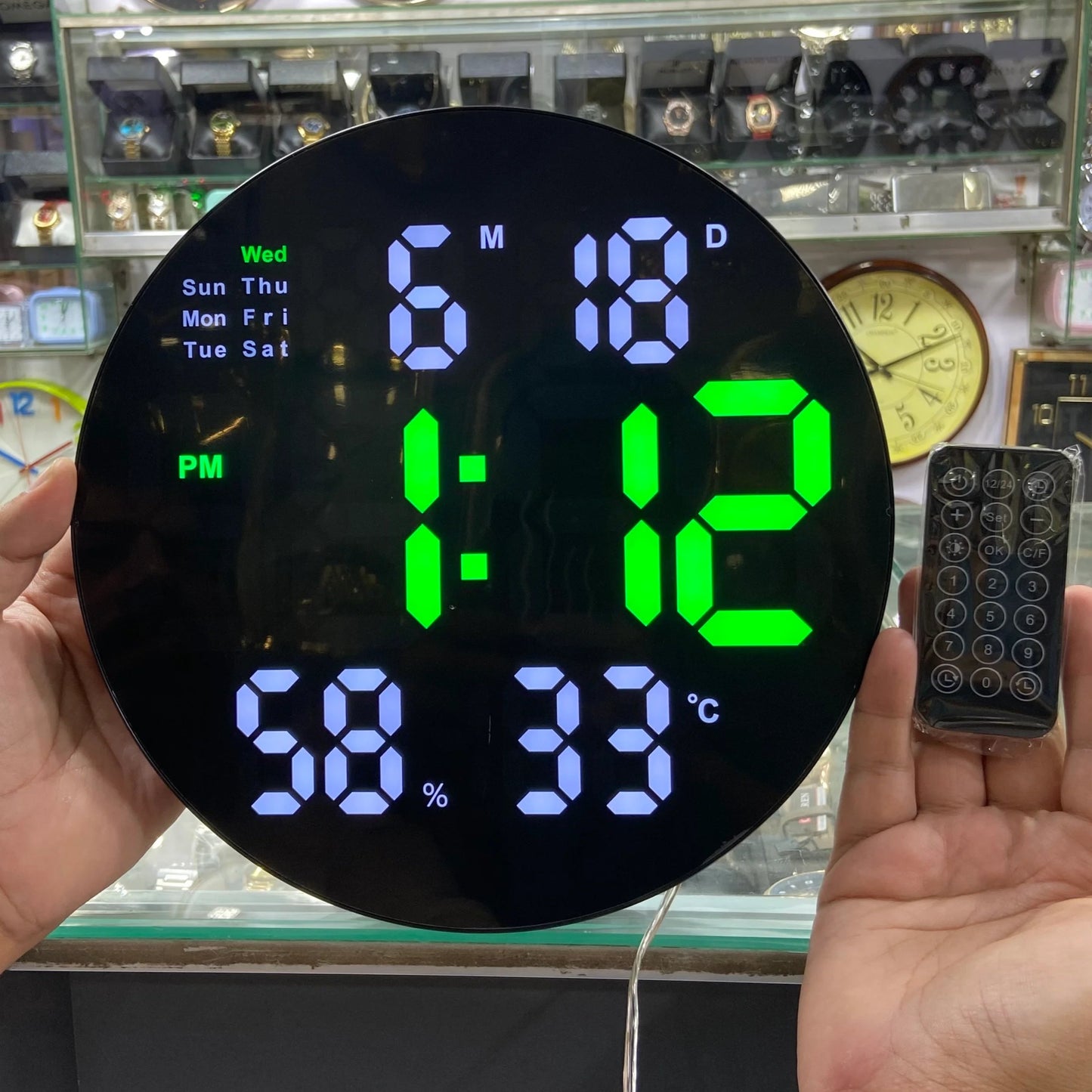 11-Inch Round Electronic Digital Wall Clock With Remote Control – Smart LED Display & Temperature