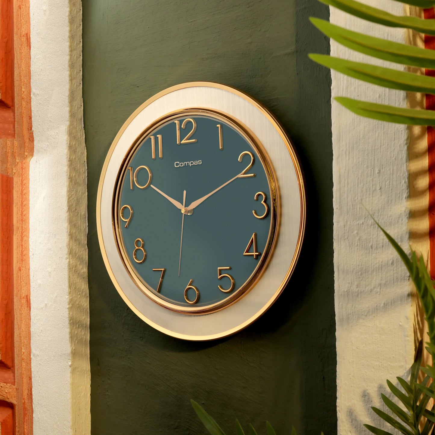 Modern Luxury Wall Clock | Two-Tone Color, 15"| Silent Sweep, 3D Digits