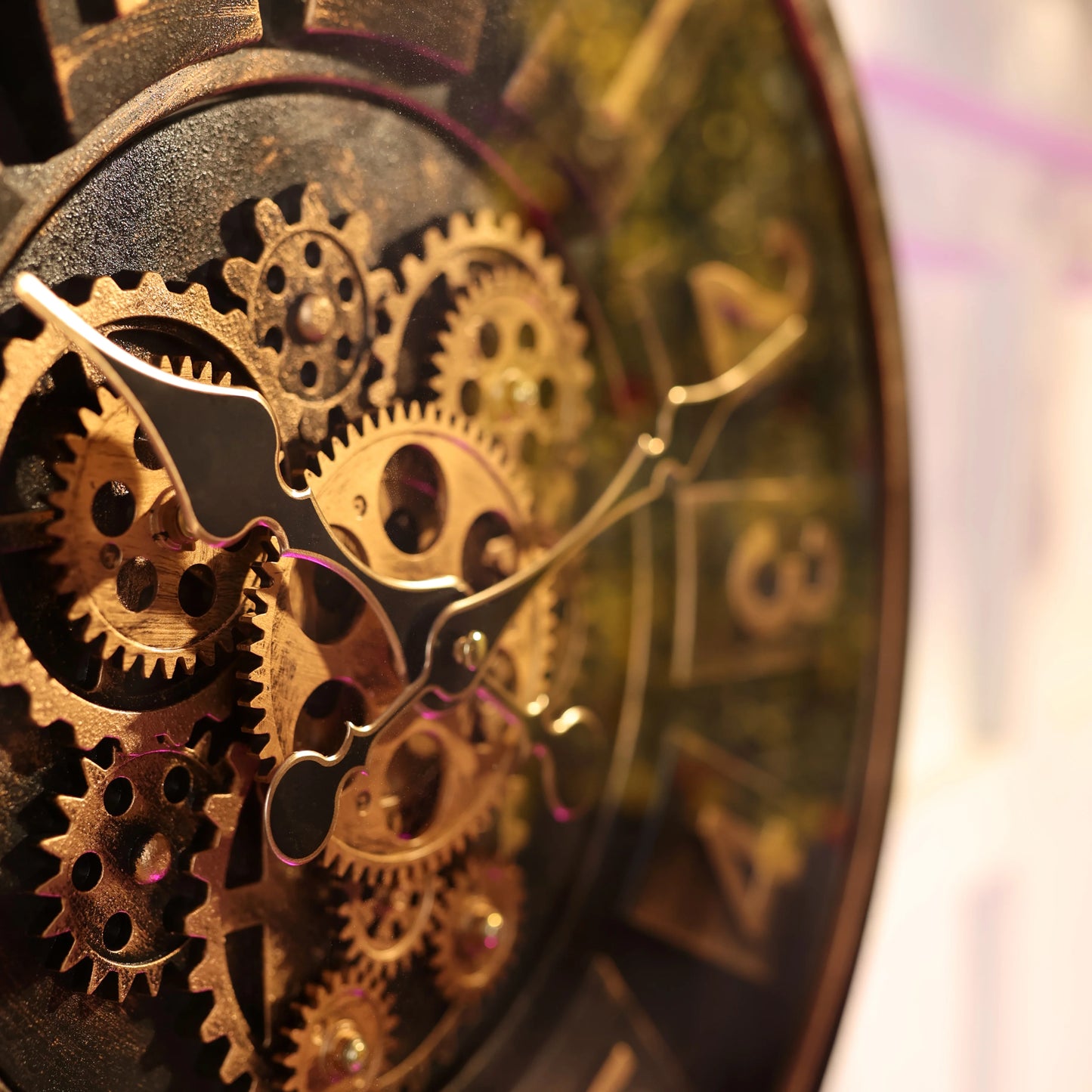 Imported Antique Style Moving Gear Clock 15 Inches